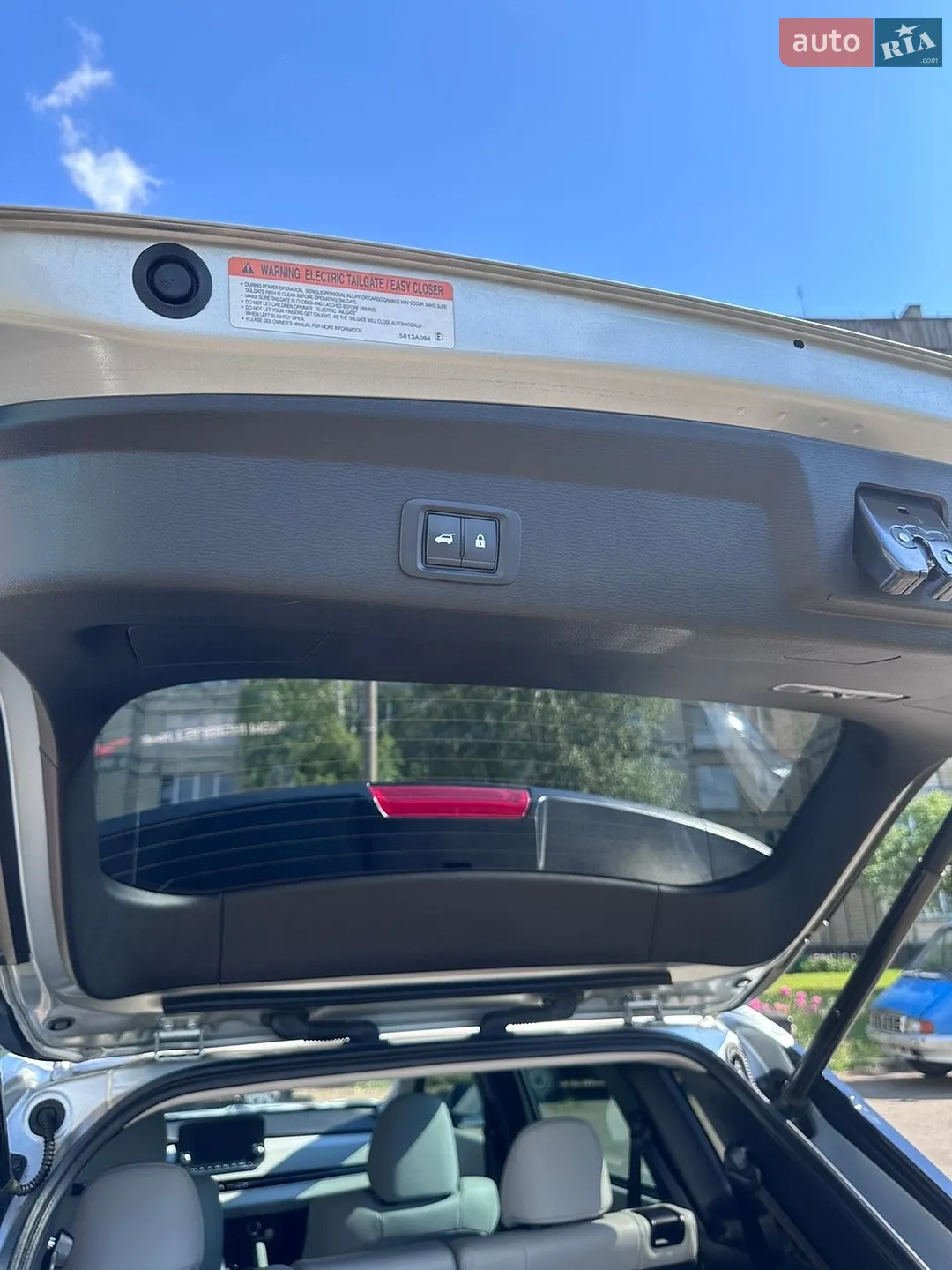 2022 Mitsubishi Outlander - мініатюра 2
