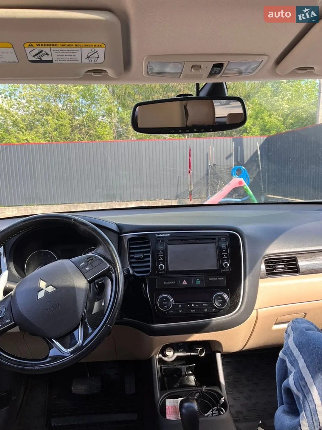 2016 Mitsubishi Outlander - мініатюра 12