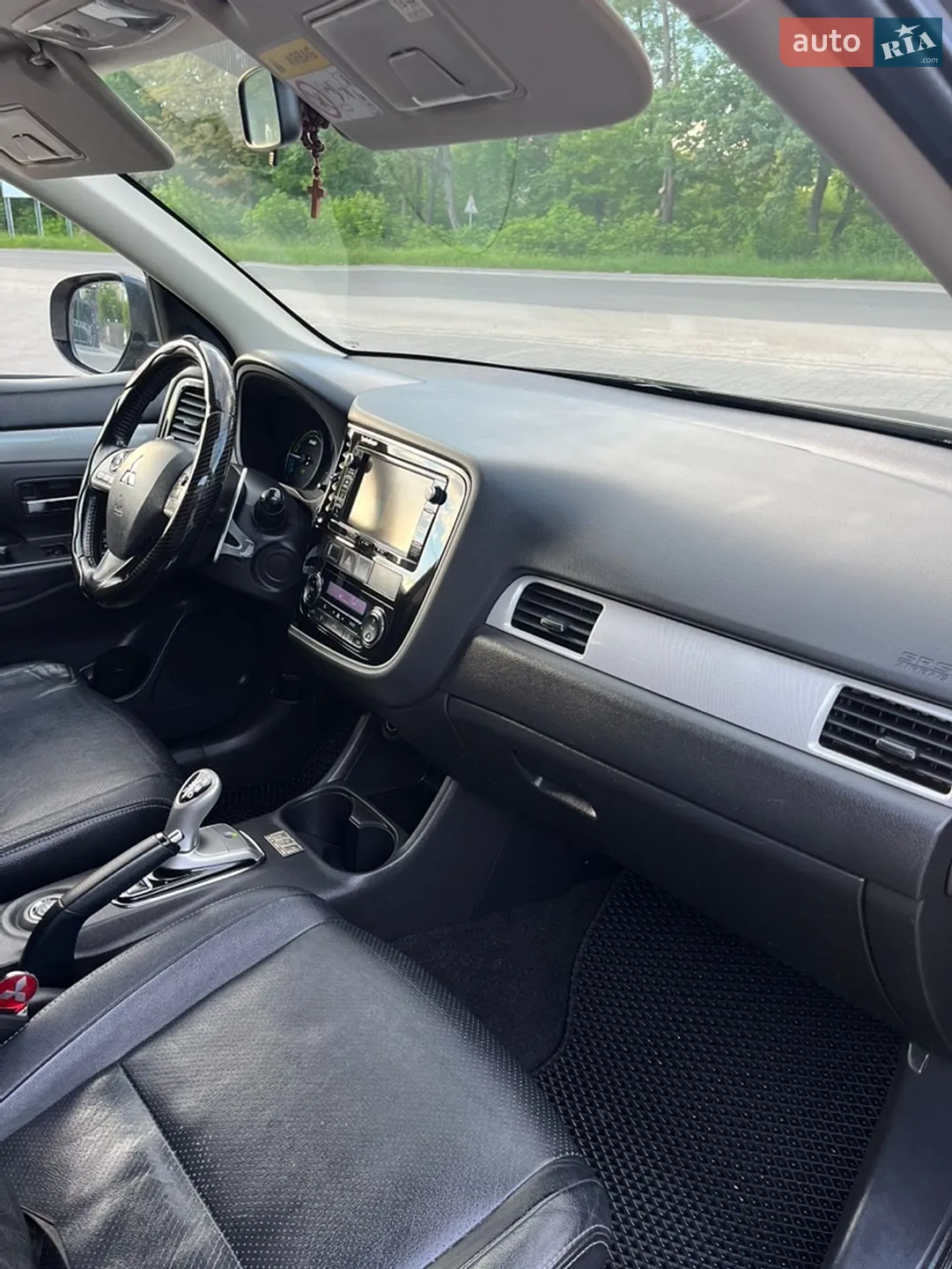 2014 Mitsubishi Outlander - мініатюра 29