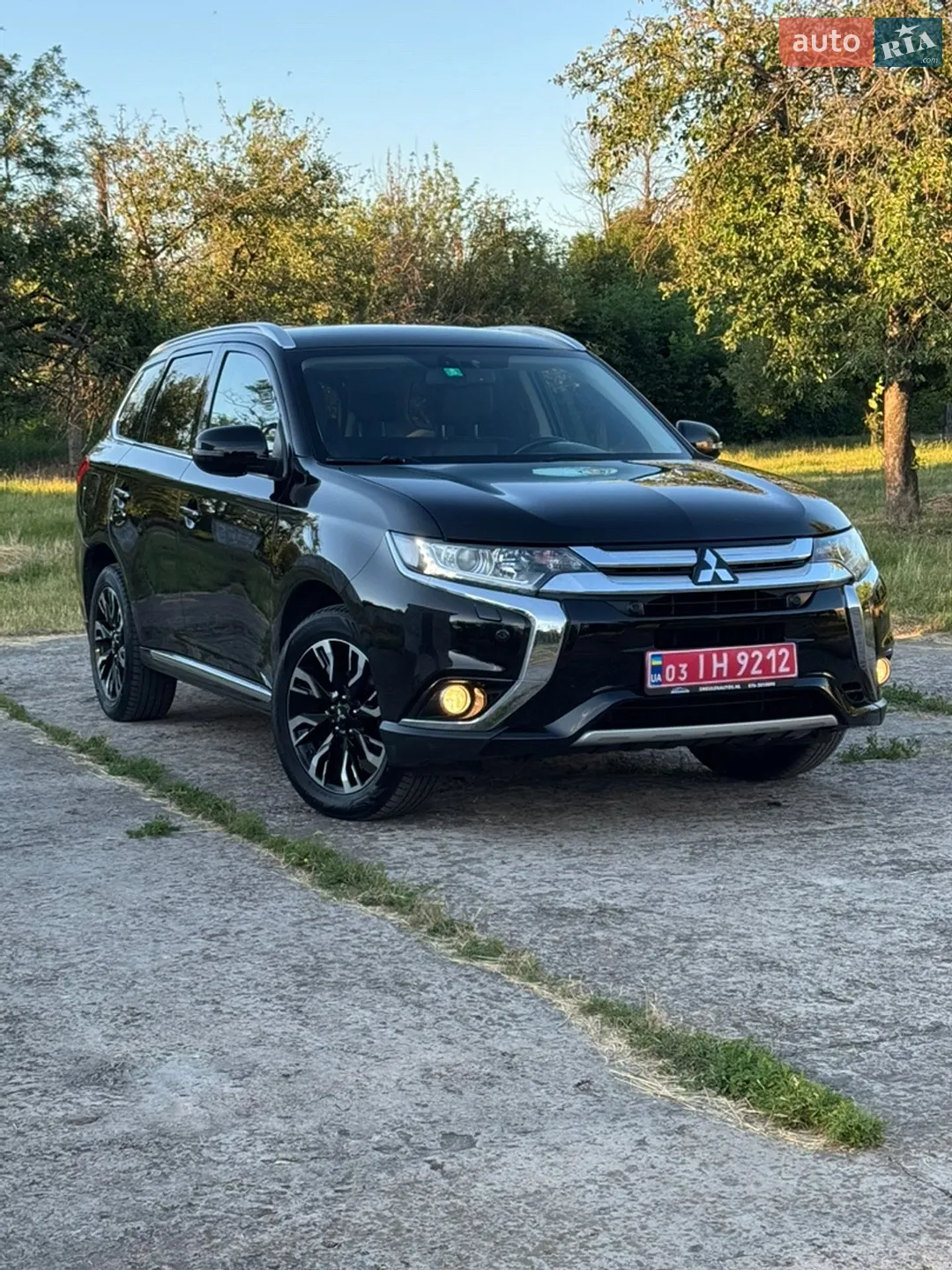 2016 Mitsubishi Outlander - мініатюра 14
