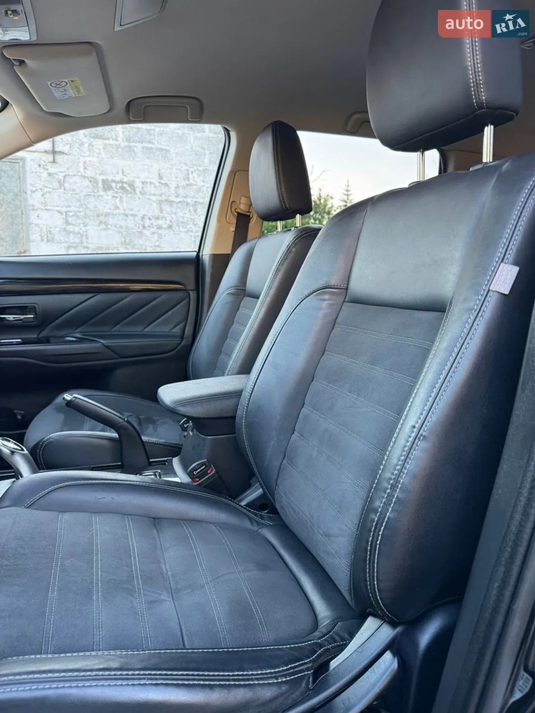 2016 Mitsubishi Outlander - мініатюра 43
