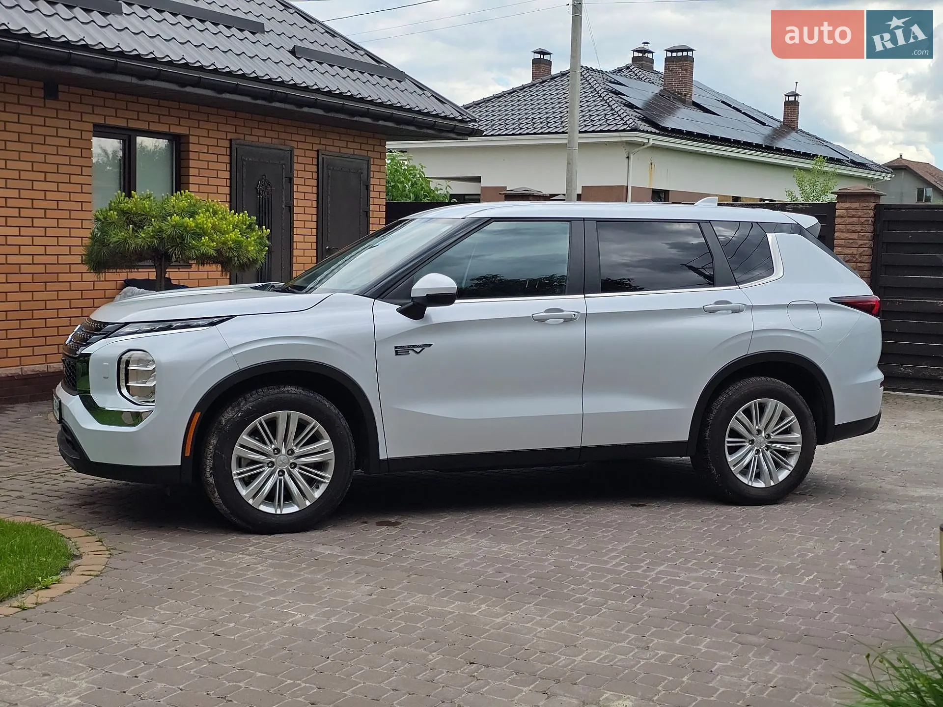 2023 Mitsubishi Outlander - мініатюра 16