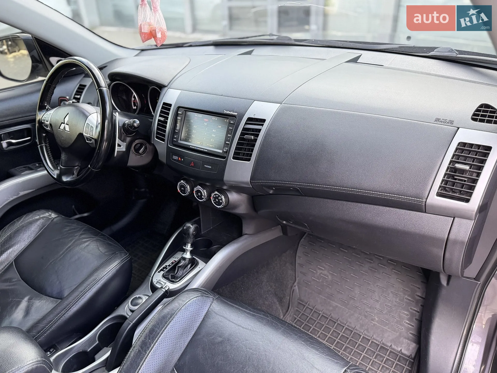 2010 Mitsubishi Outlander - мініатюра 15