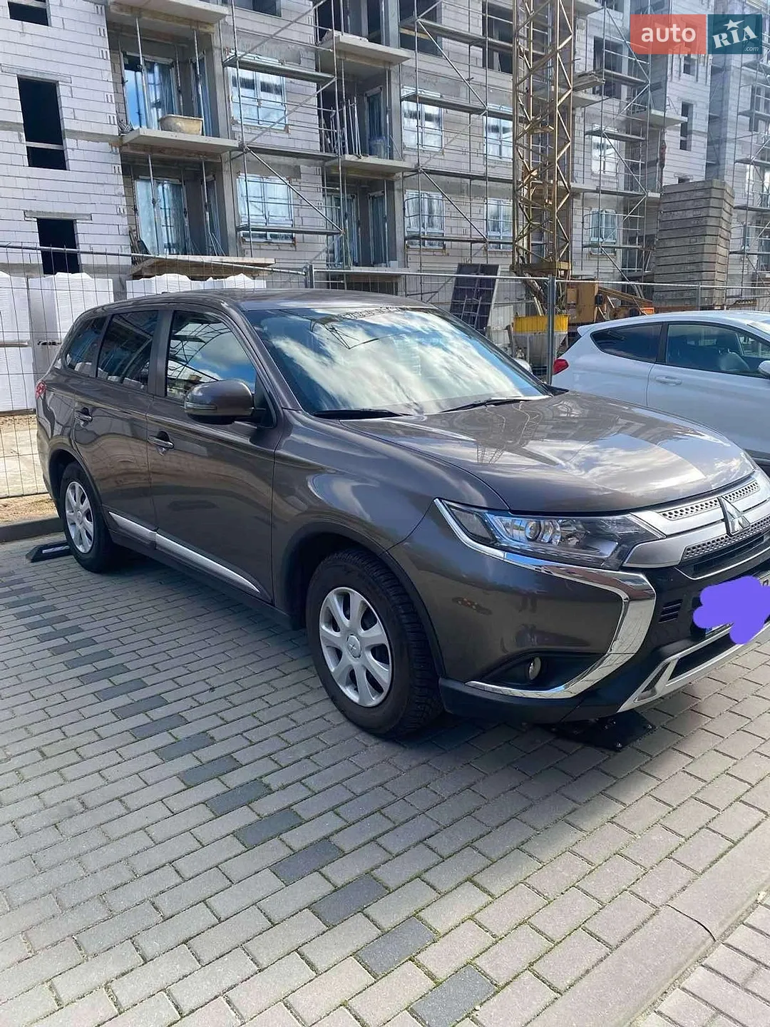 2021 Mitsubishi Outlander - мініатюра 2