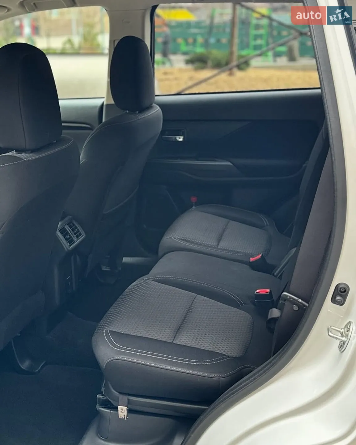 2019 Mitsubishi Outlander - мініатюра 5