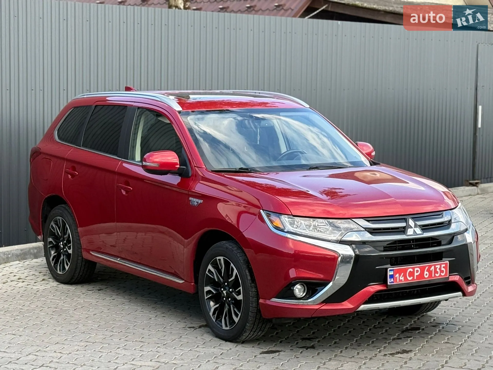 2018 Mitsubishi Outlander - мініатюра 14