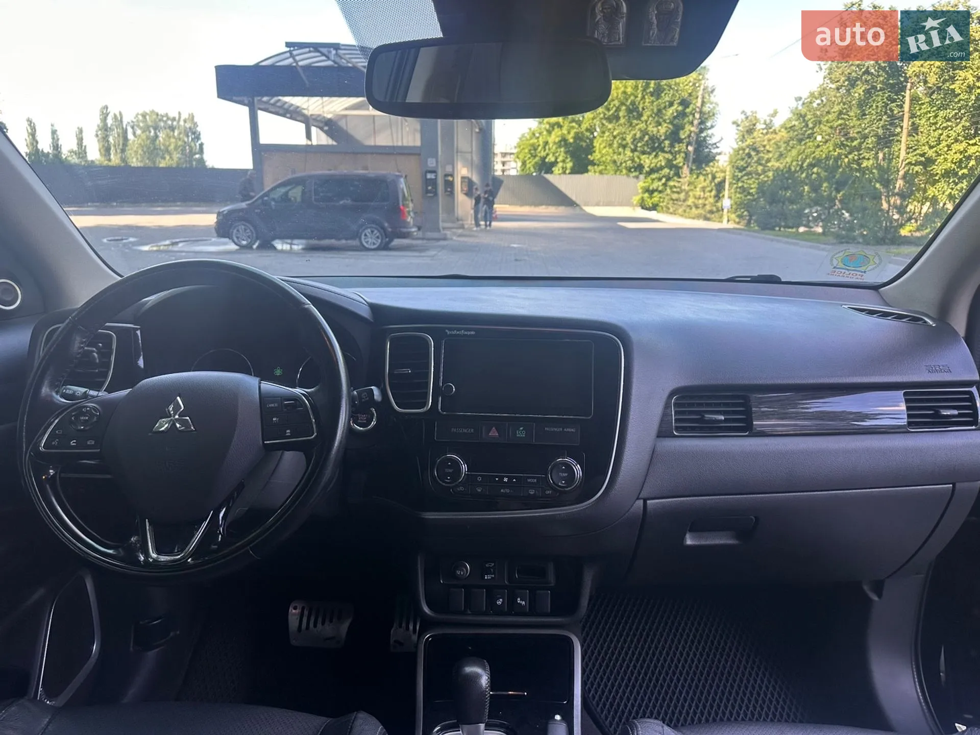 2017 Mitsubishi Outlander - мініатюра 10