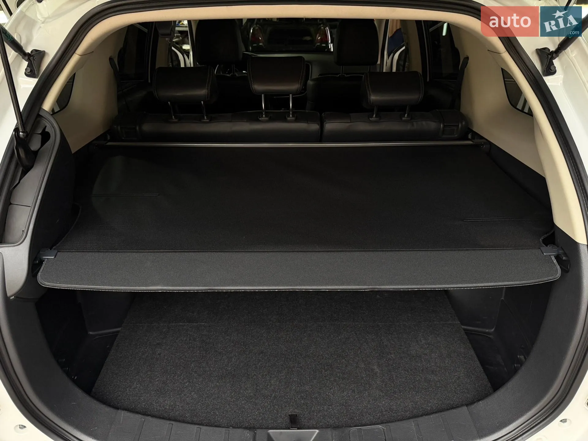 2021 Mitsubishi Outlander - мініатюра 36