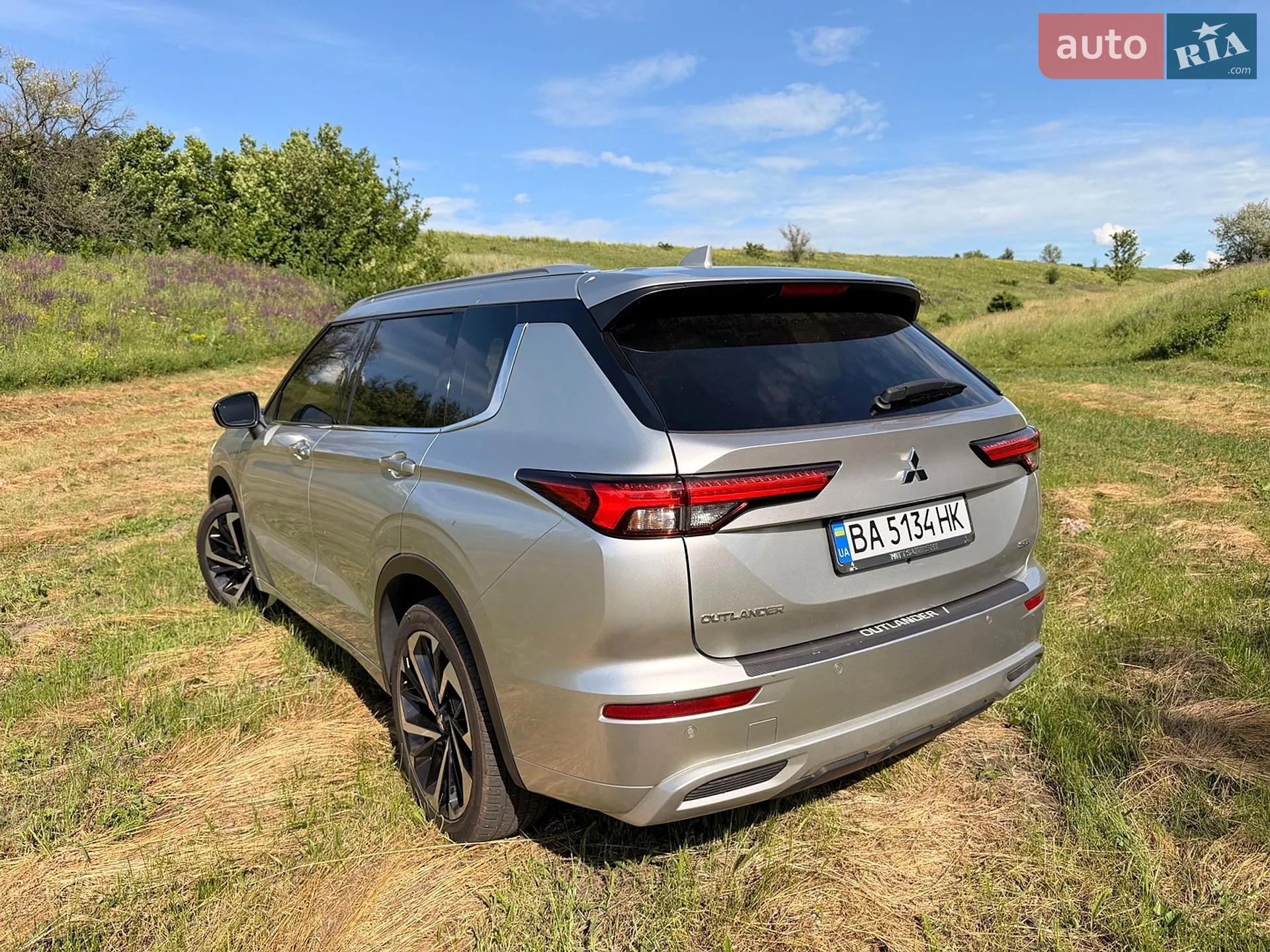 2022 Mitsubishi Outlander - мініатюра 14