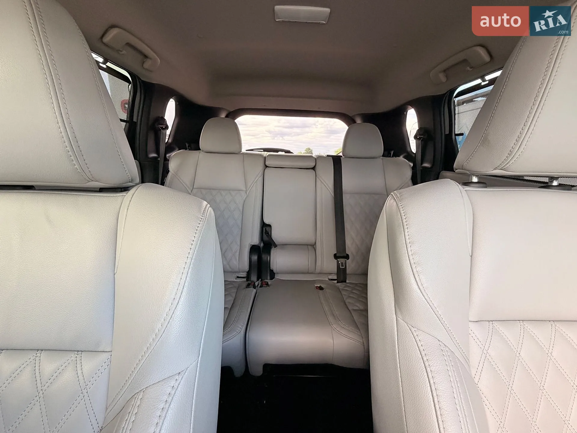 2022 Mitsubishi Outlander - мініатюра 23