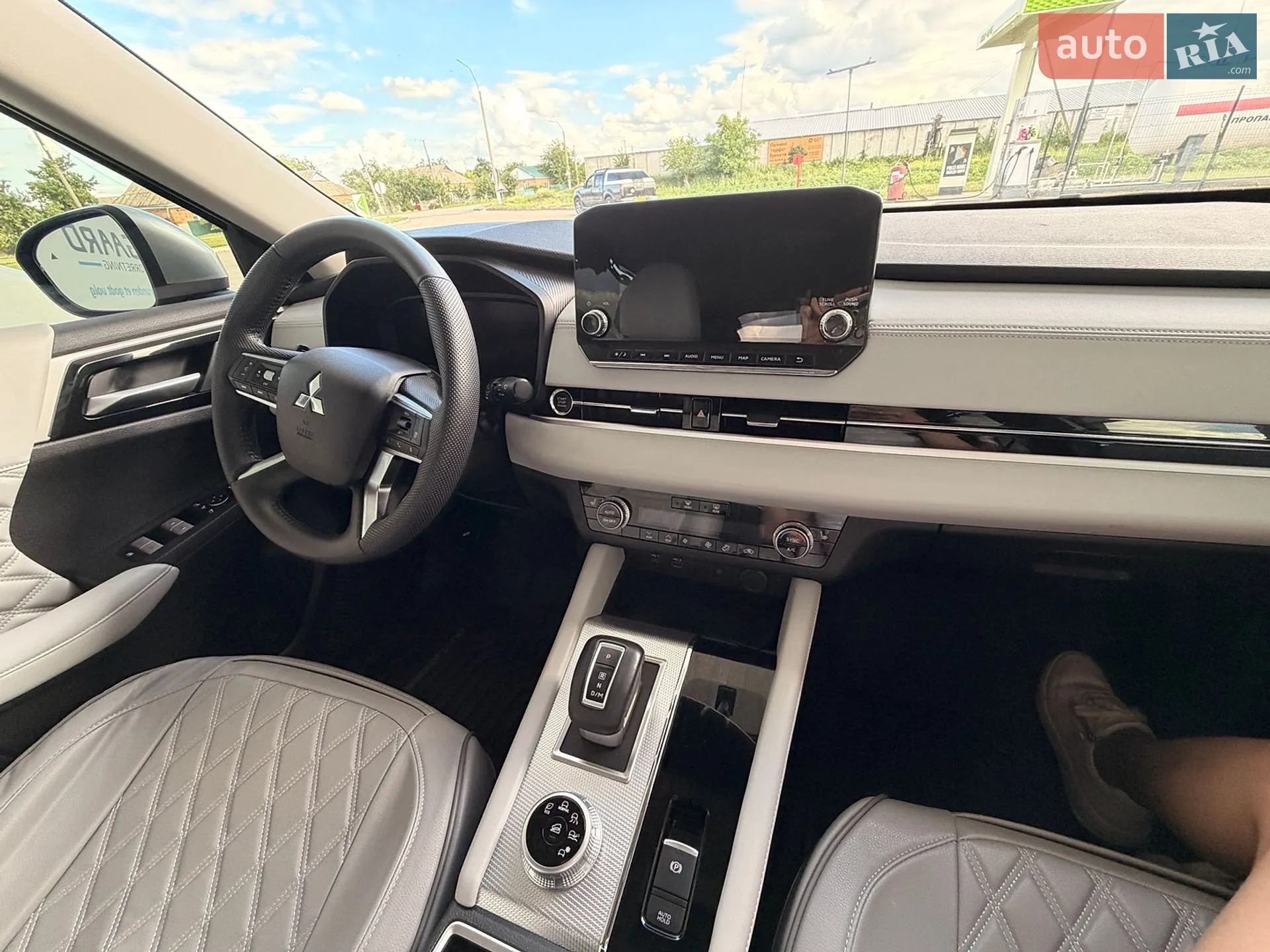 2022 Mitsubishi Outlander - мініатюра 25