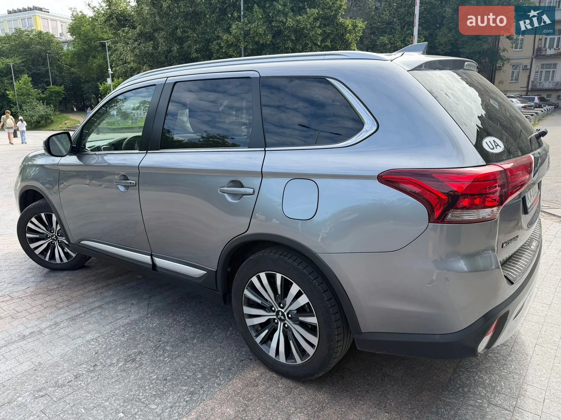 2018 Mitsubishi Outlander - мініатюра 3
