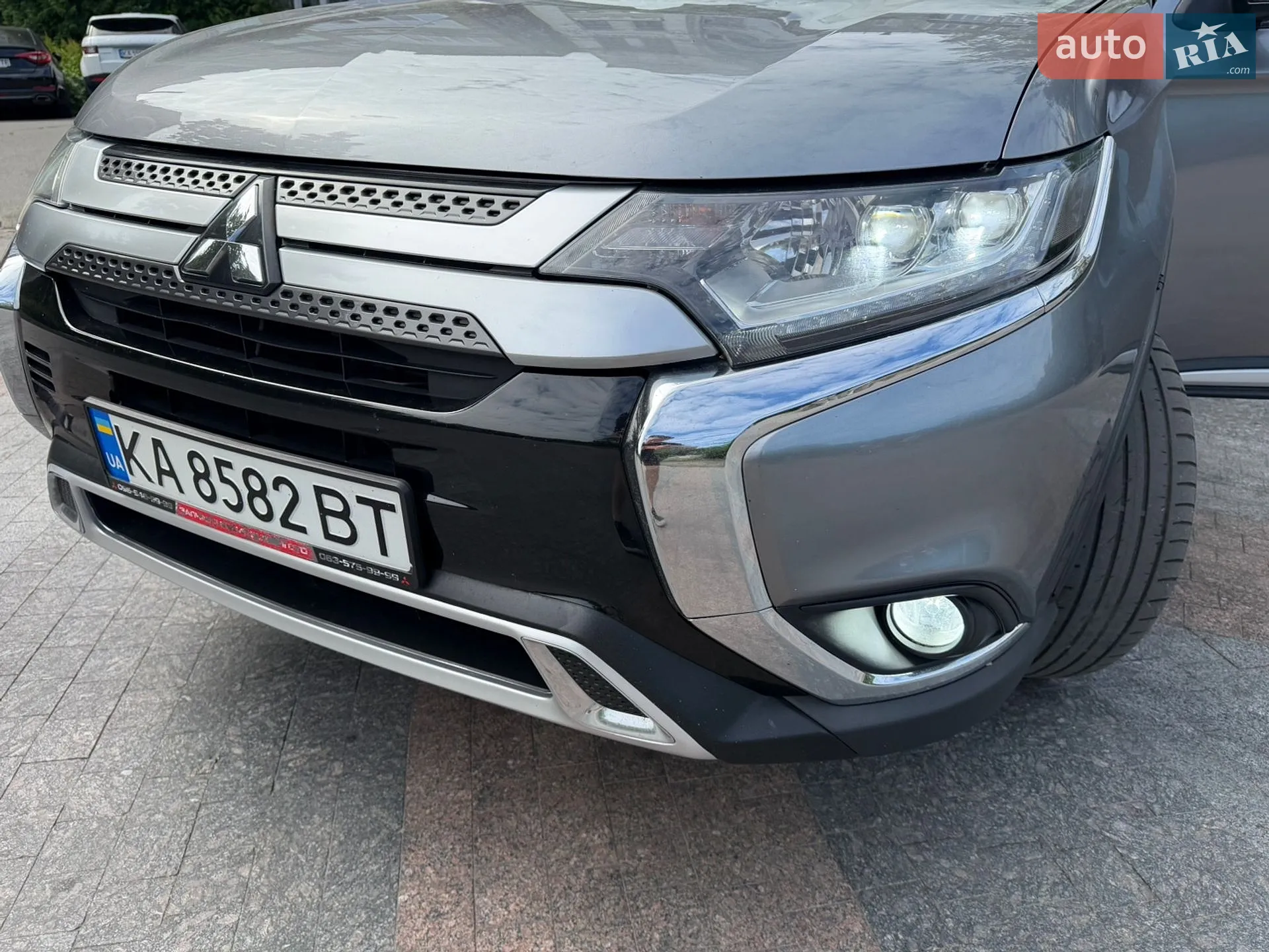 2018 Mitsubishi Outlander - мініатюра 13
