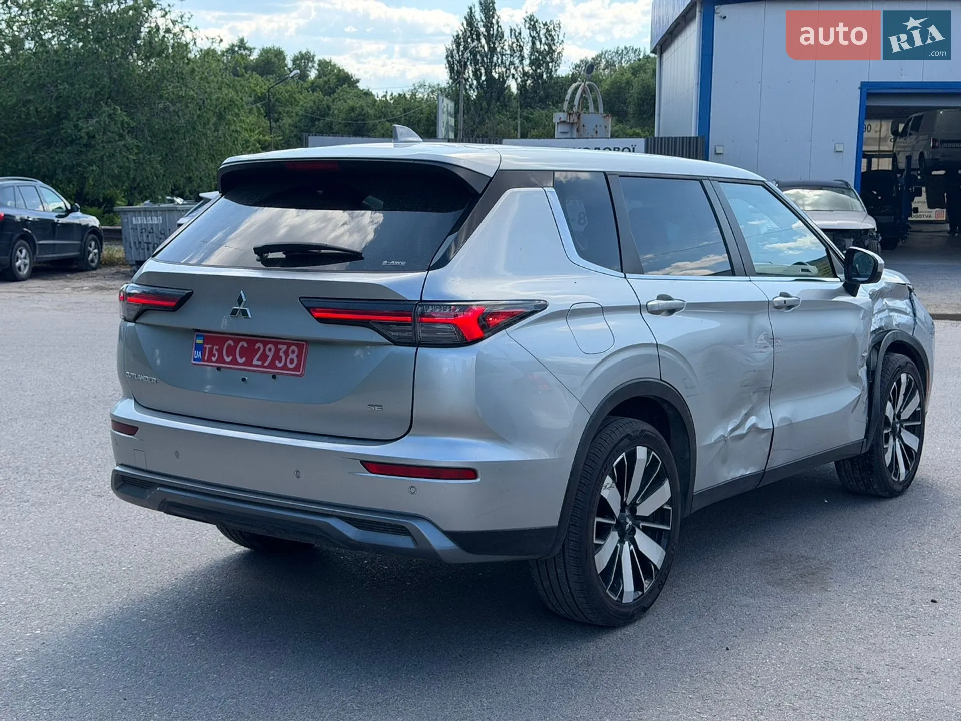 2025 Mitsubishi Outlander - мініатюра 3