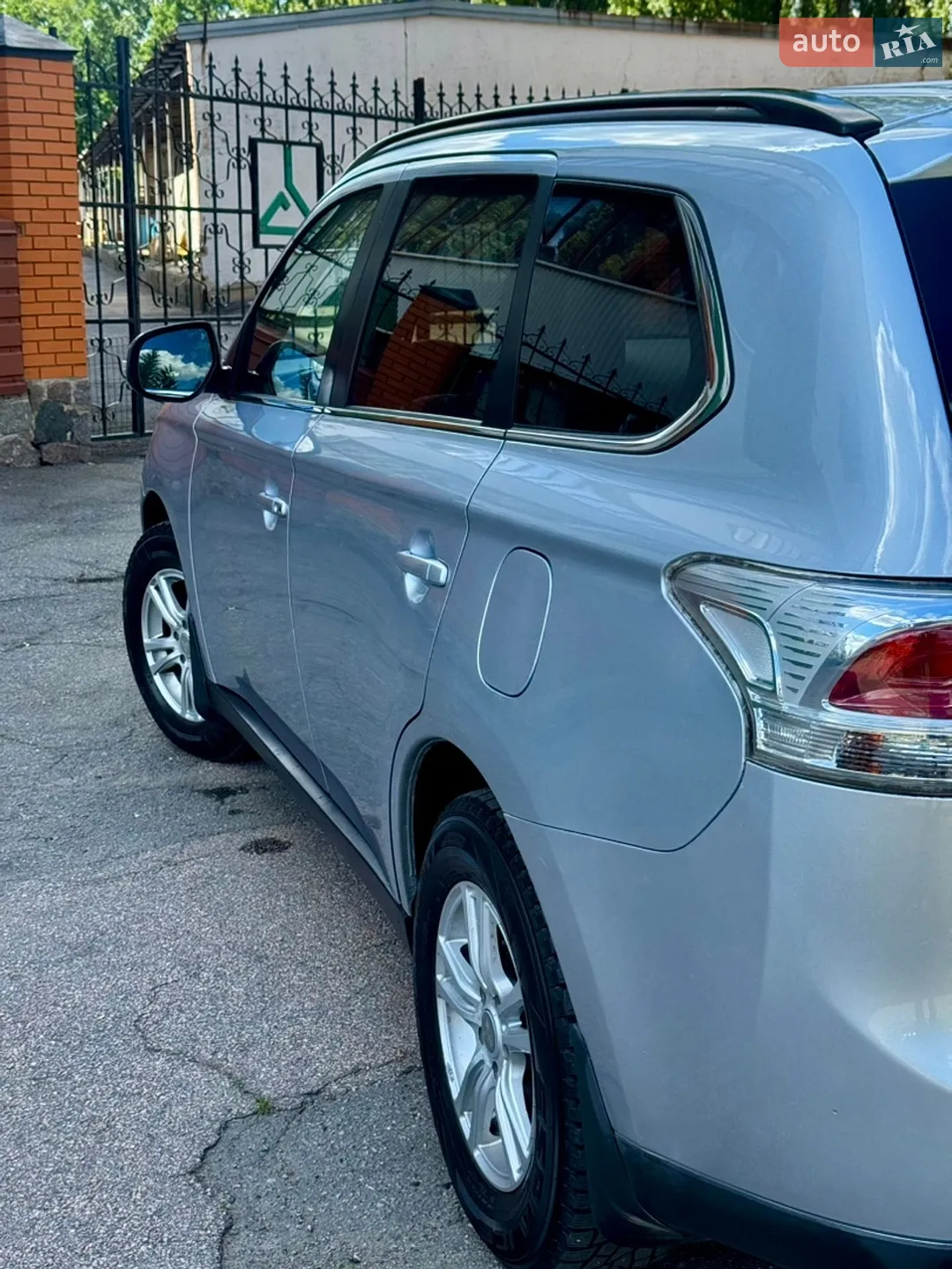 2013 Mitsubishi Outlander - мініатюра 13