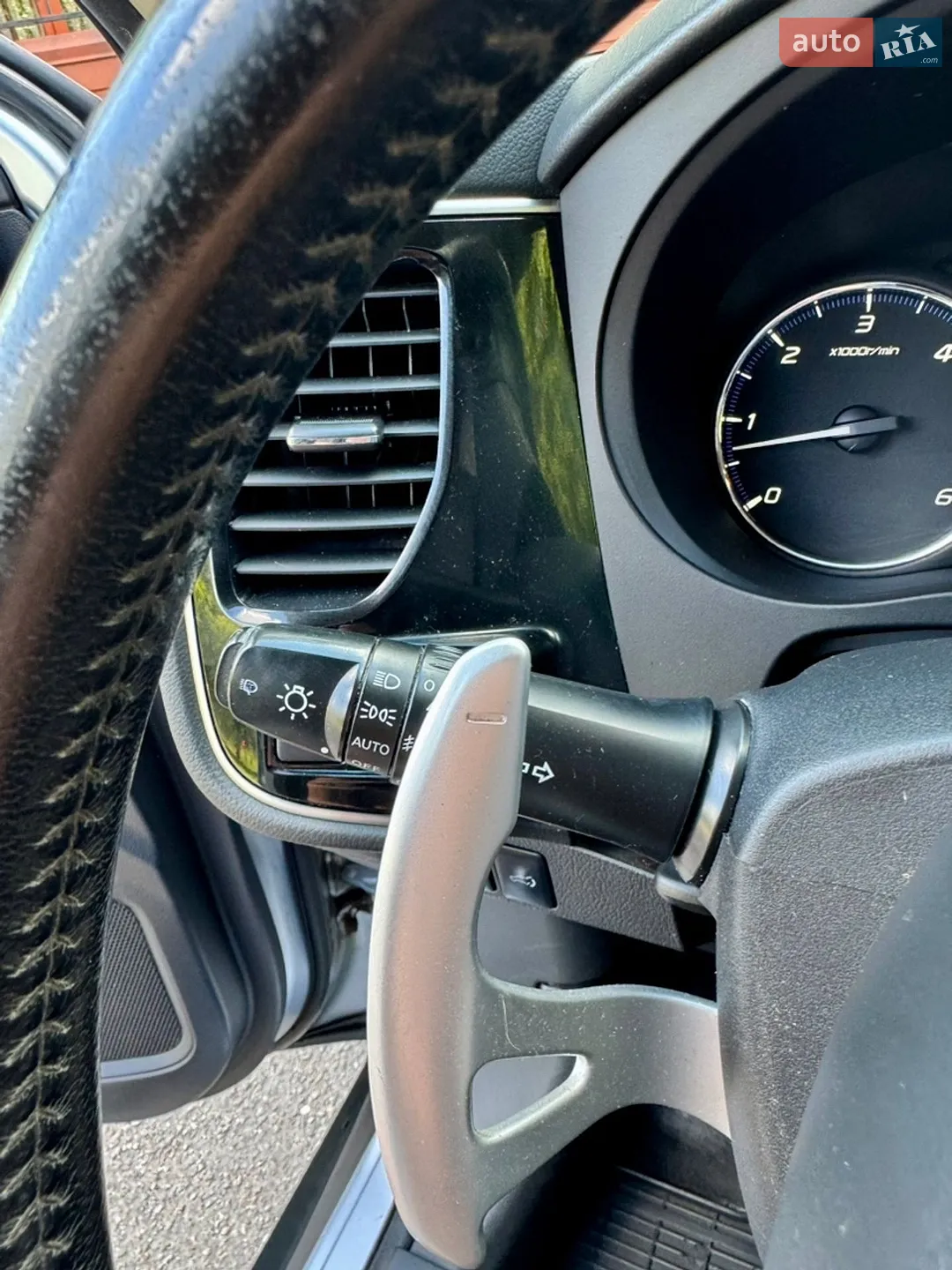 2013 Mitsubishi Outlander - мініатюра 28