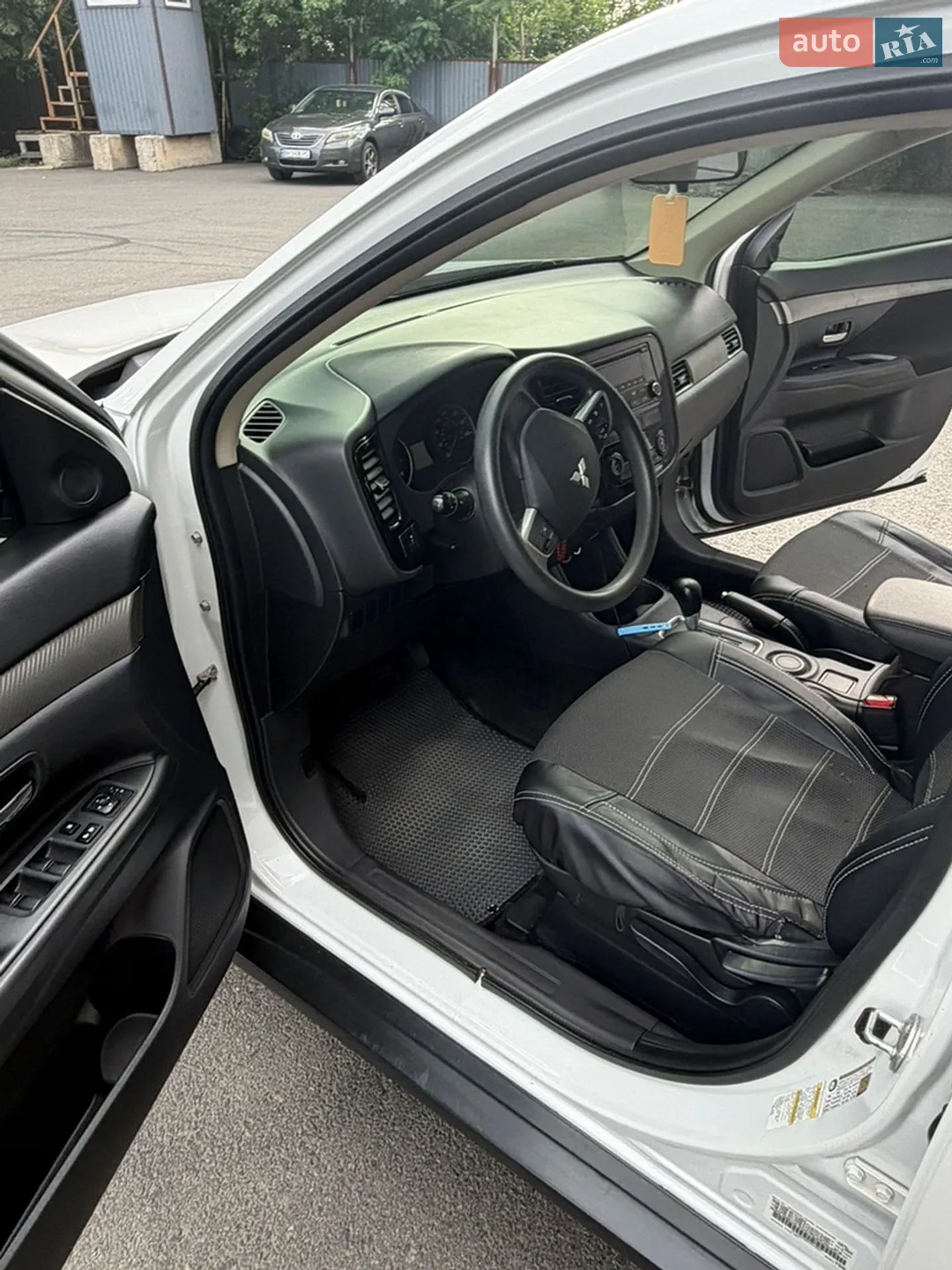 2013 Mitsubishi Outlander - мініатюра 14
