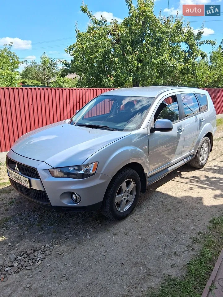 2010 Mitsubishi Outlander - мініатюра 24