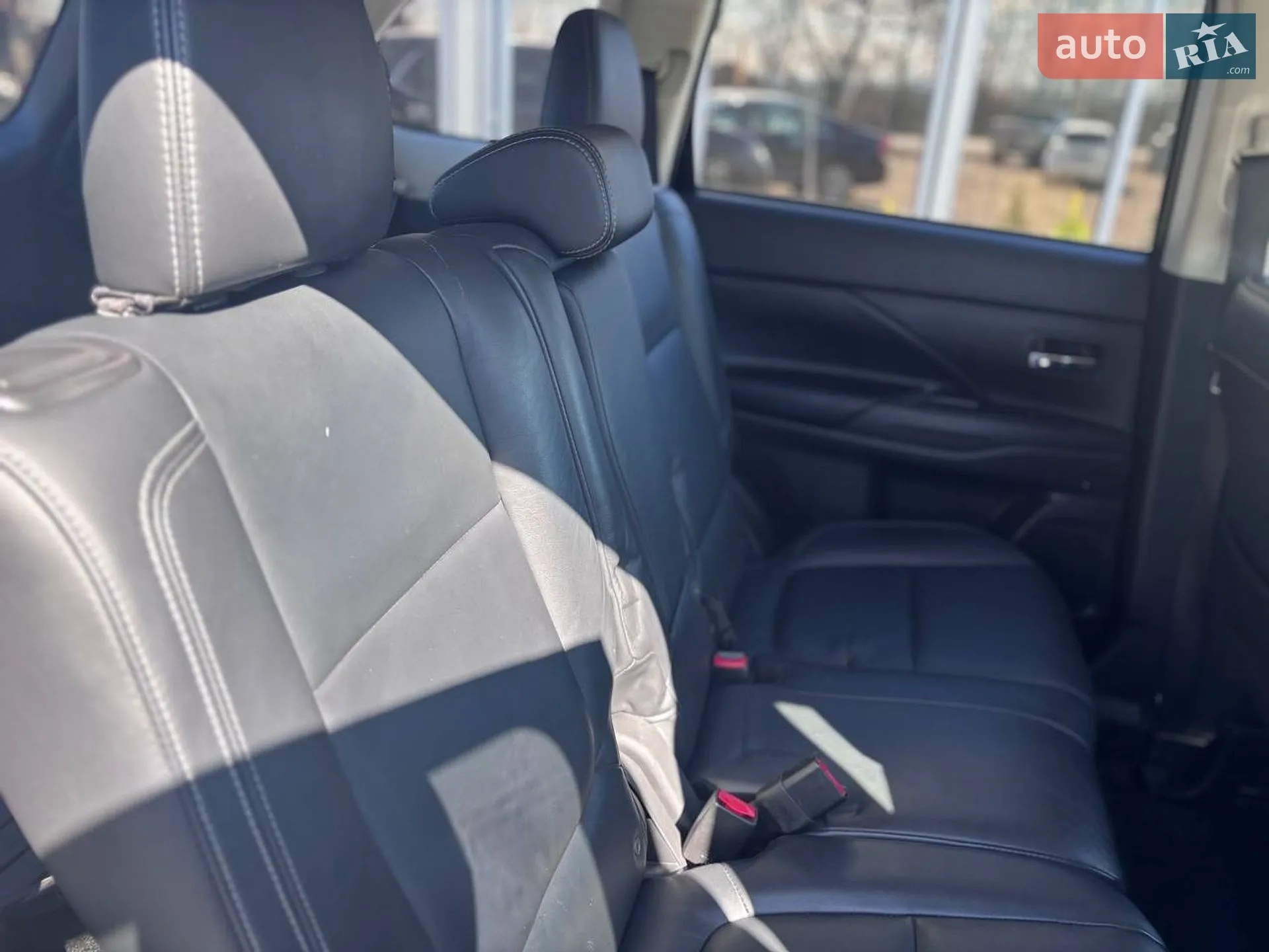 2018 Mitsubishi Outlander - мініатюра 30