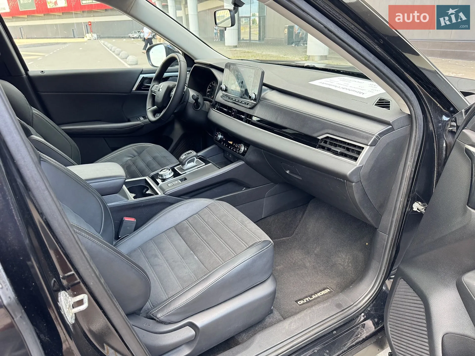 2023 Mitsubishi Outlander - мініатюра 10