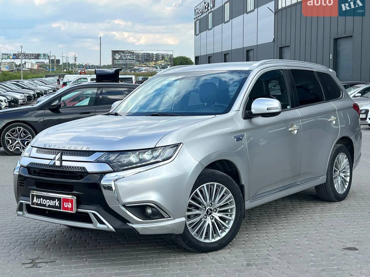 2019 Mitsubishi Outlander - мініатюра 18