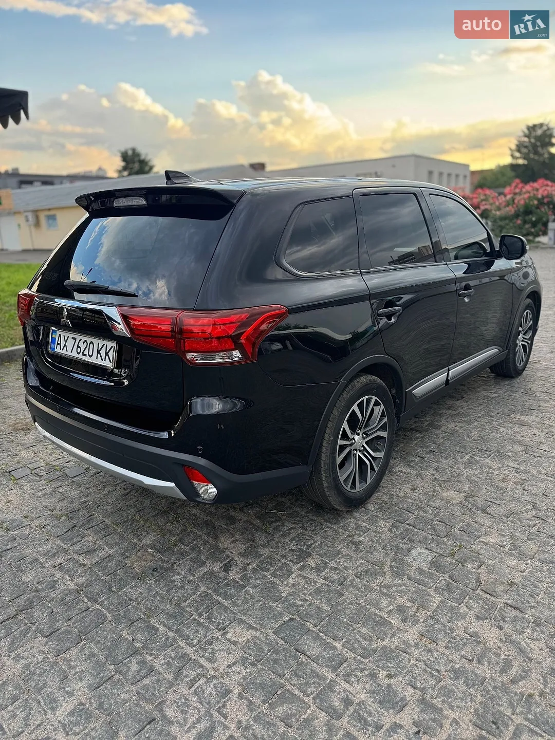 2016 Mitsubishi Outlander - мініатюра 3