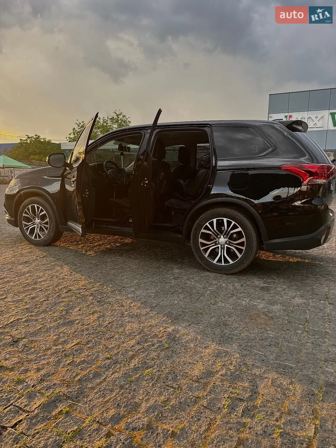 2016 Mitsubishi Outlander - мініатюра 14