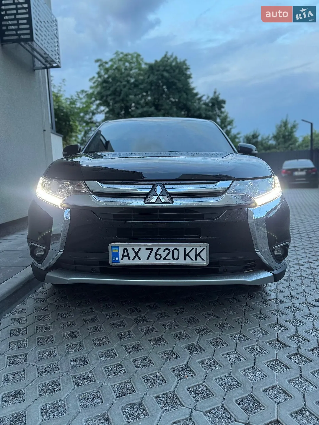 2016 Mitsubishi Outlander - мініатюра 18