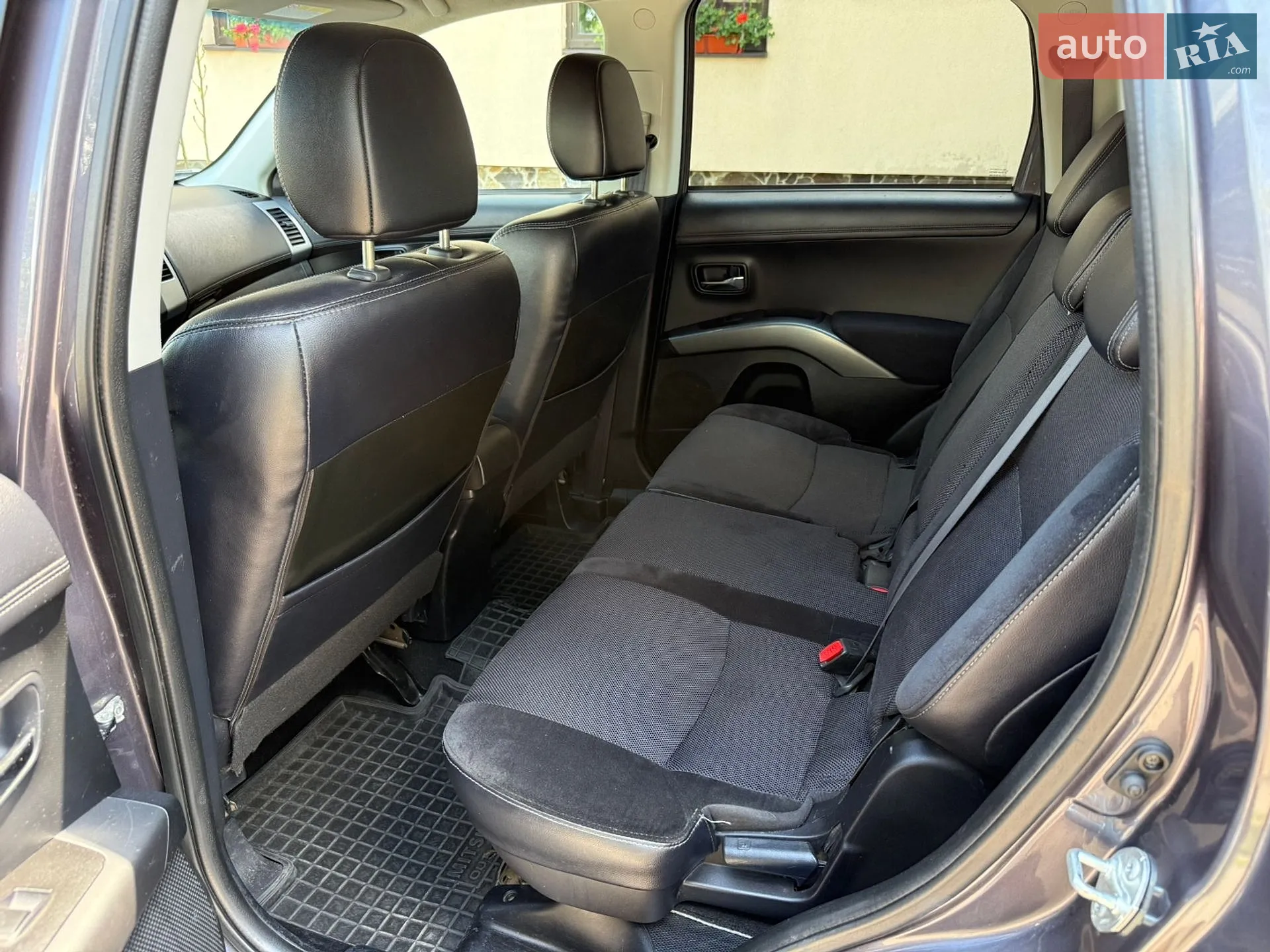 2012 Mitsubishi Outlander - мініатюра 34