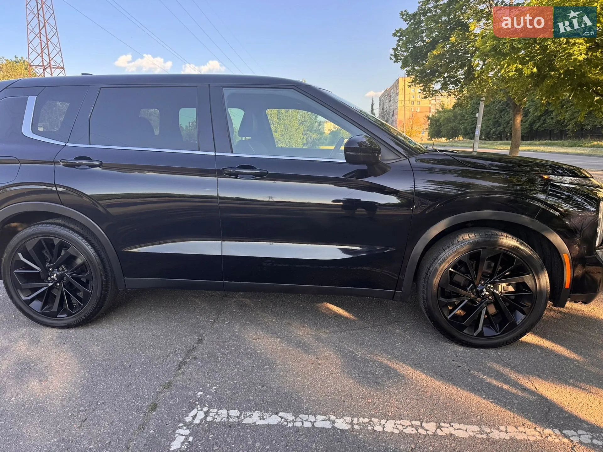 2022 Mitsubishi Outlander - мініатюра 14