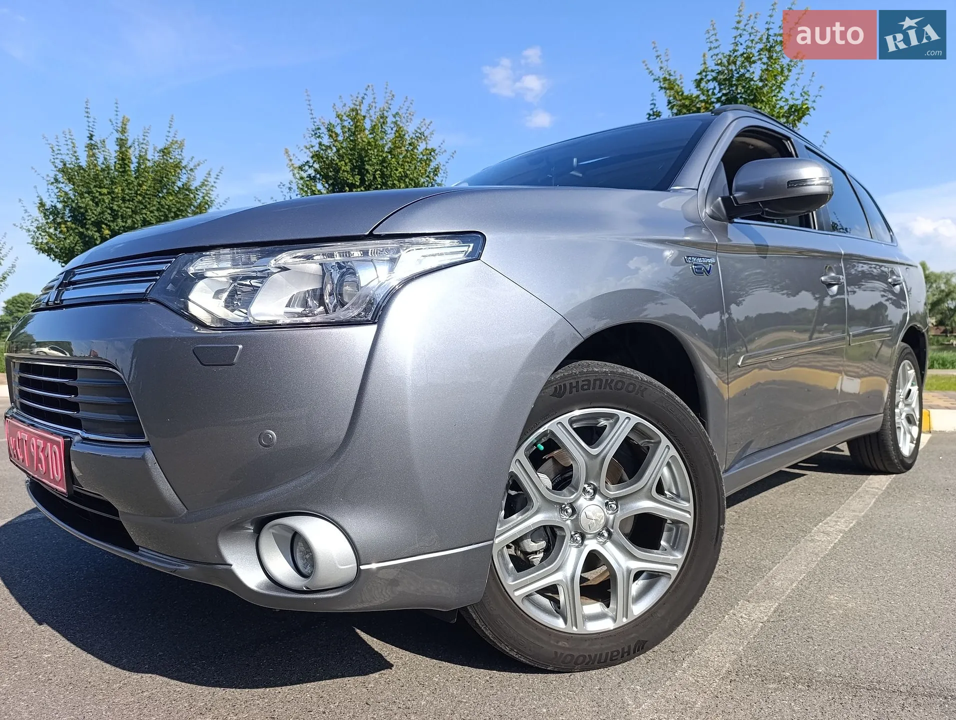 2013 Mitsubishi Outlander - фото 1