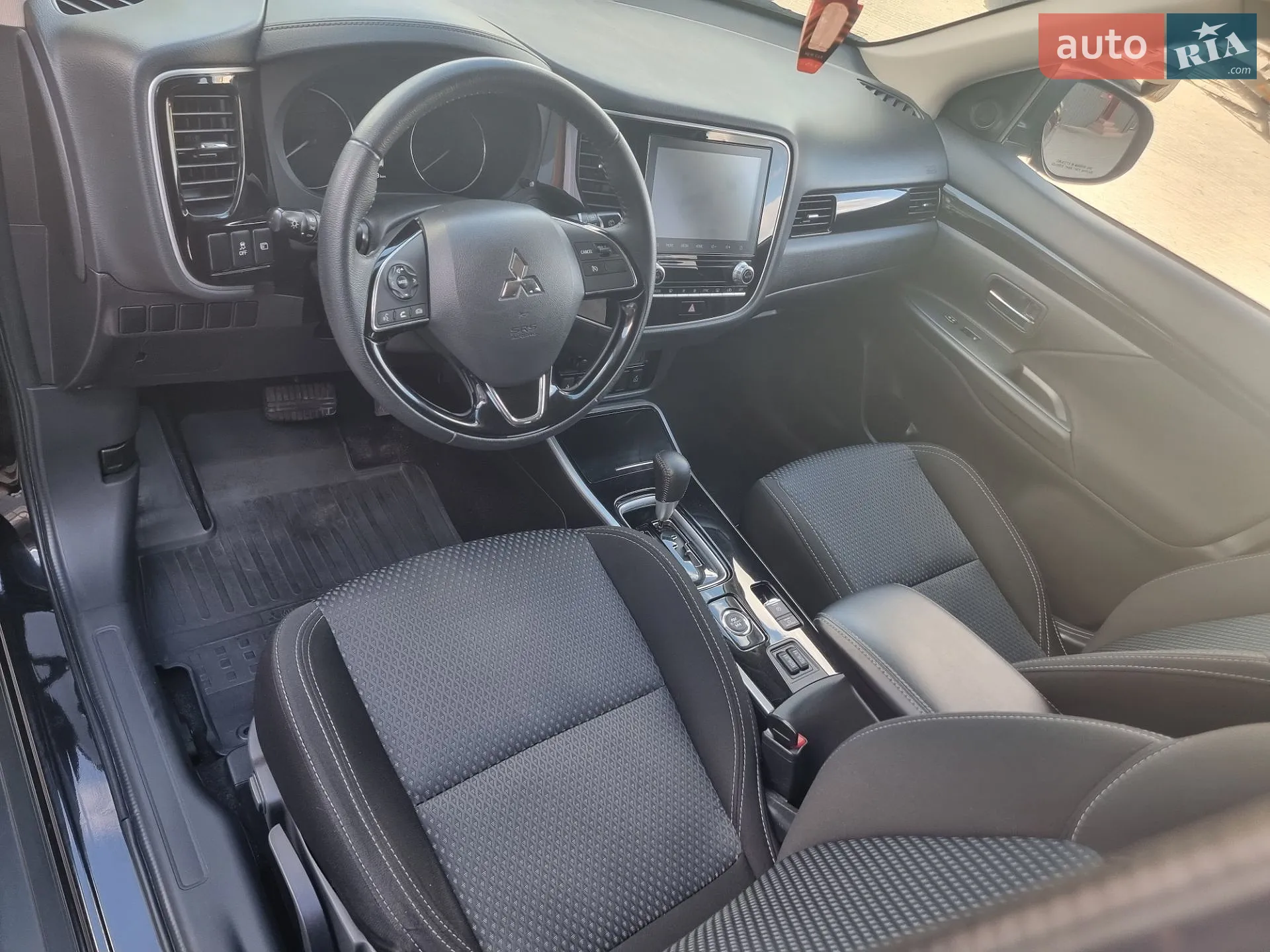 2020 Mitsubishi Outlander - мініатюра 22