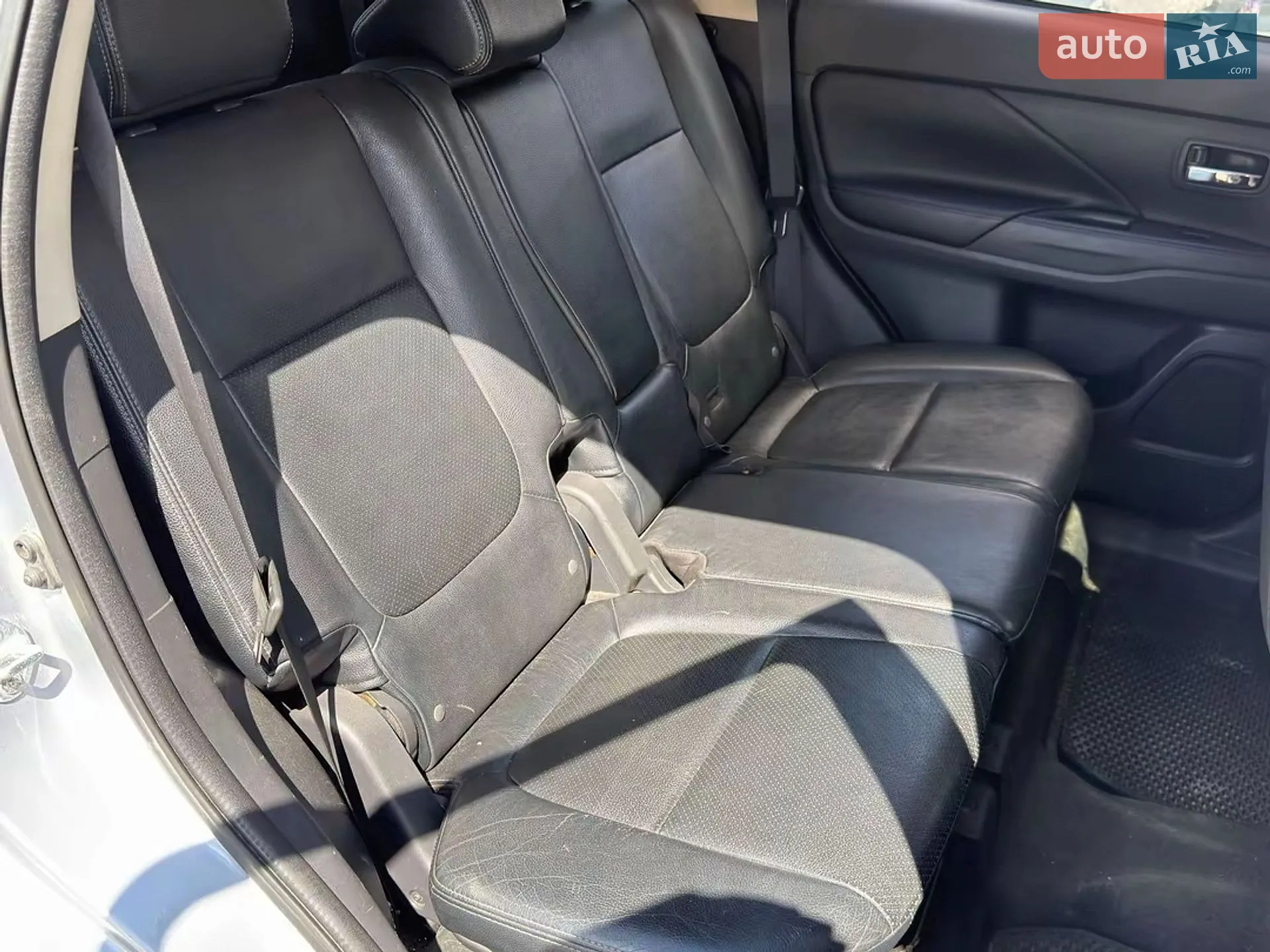 2013 Mitsubishi Outlander - мініатюра 16