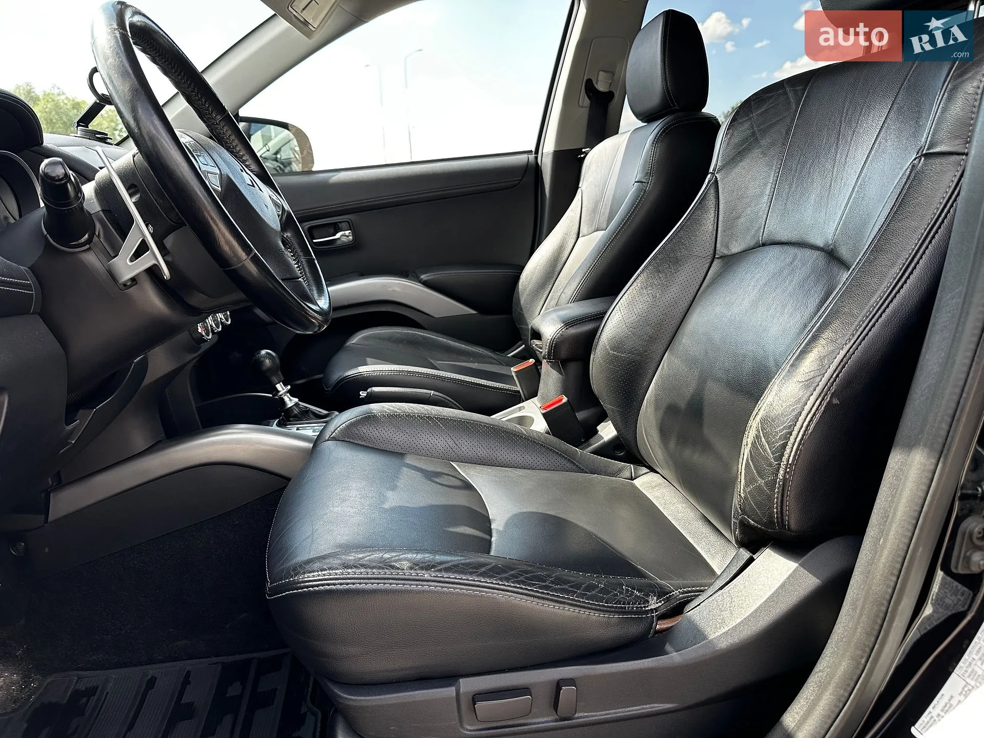 2010 Mitsubishi Outlander - мініатюра 23