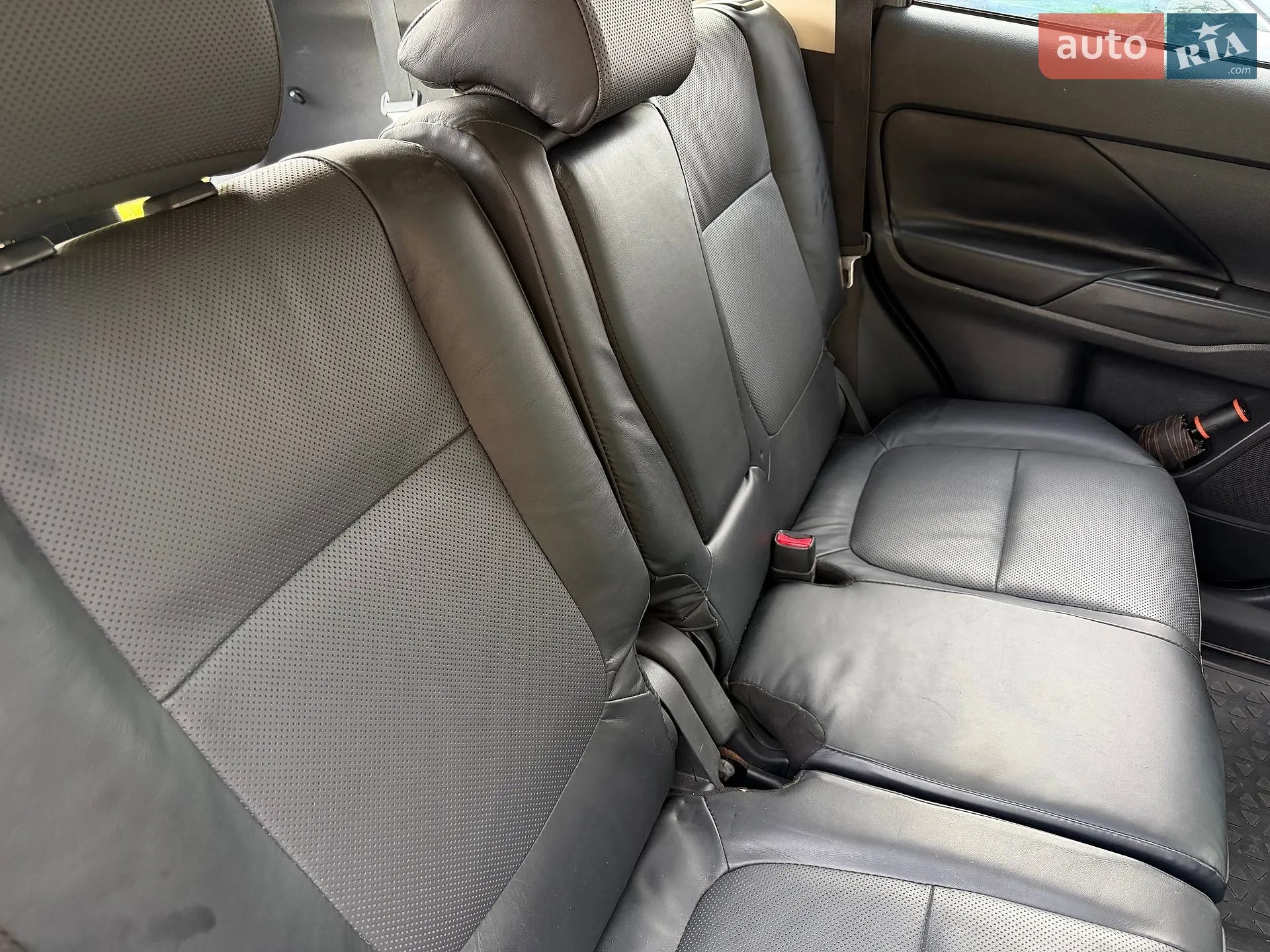 2013 Mitsubishi Outlander - мініатюра 24