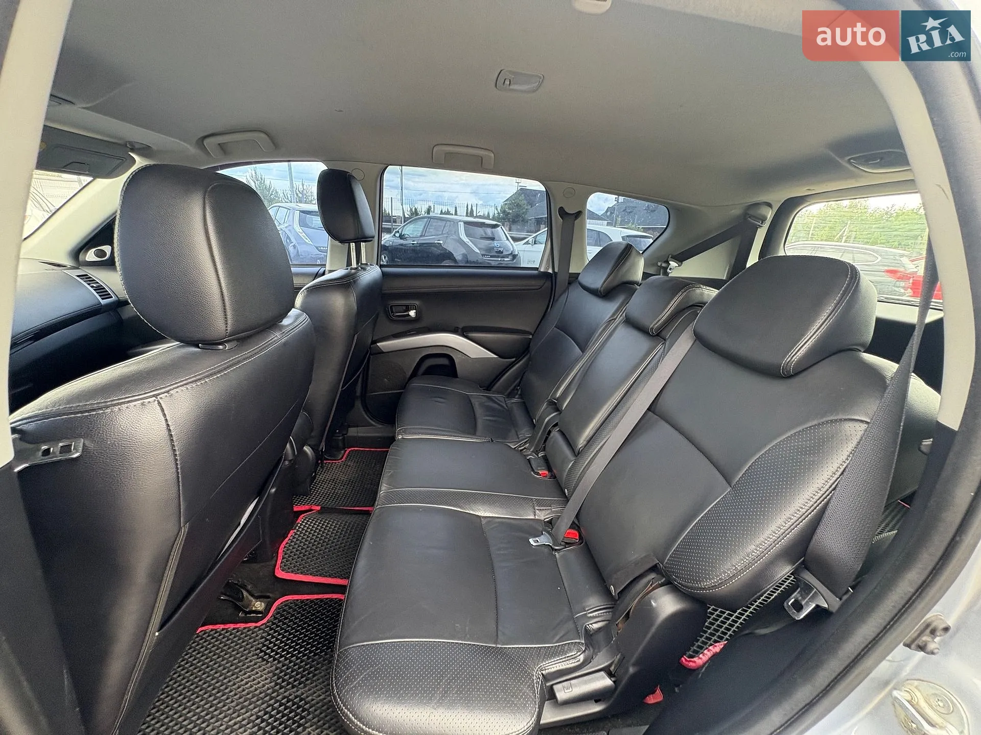 2010 Mitsubishi Outlander - мініатюра 17