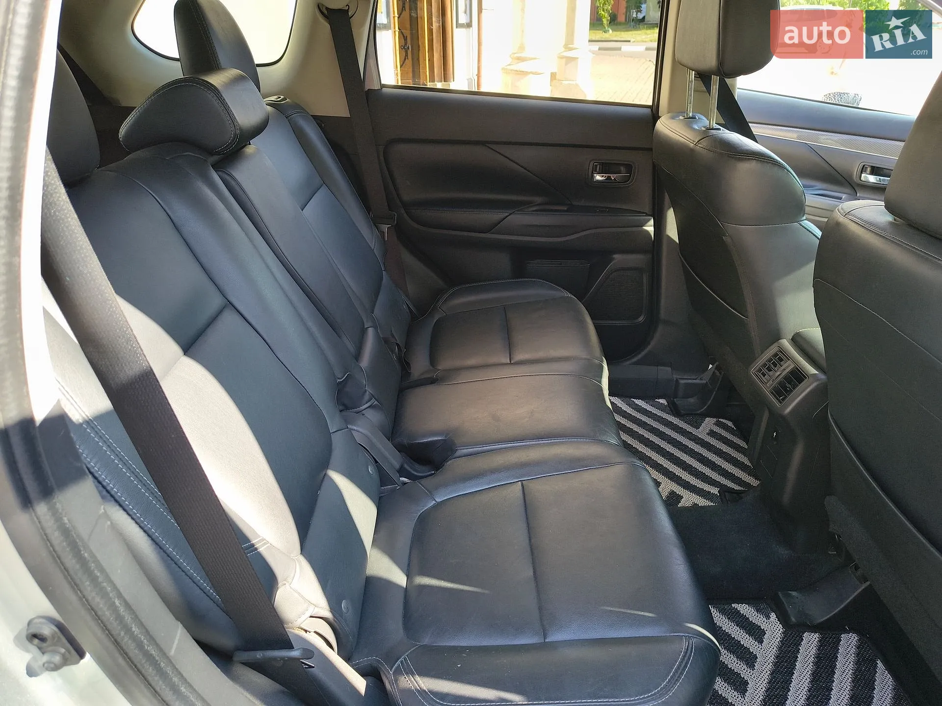 2018 Mitsubishi Outlander - мініатюра 11