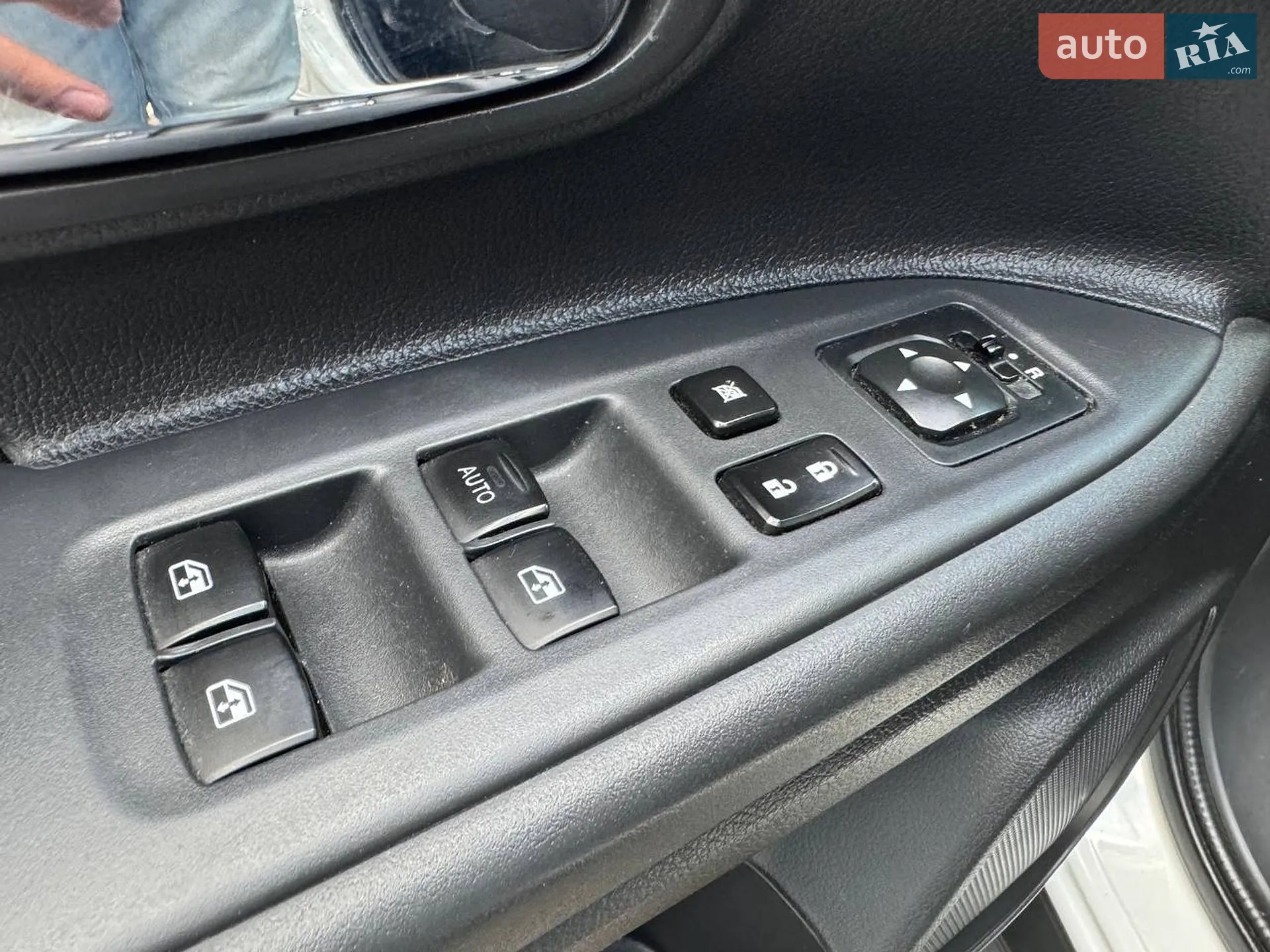 2018 Mitsubishi Outlander - мініатюра 17