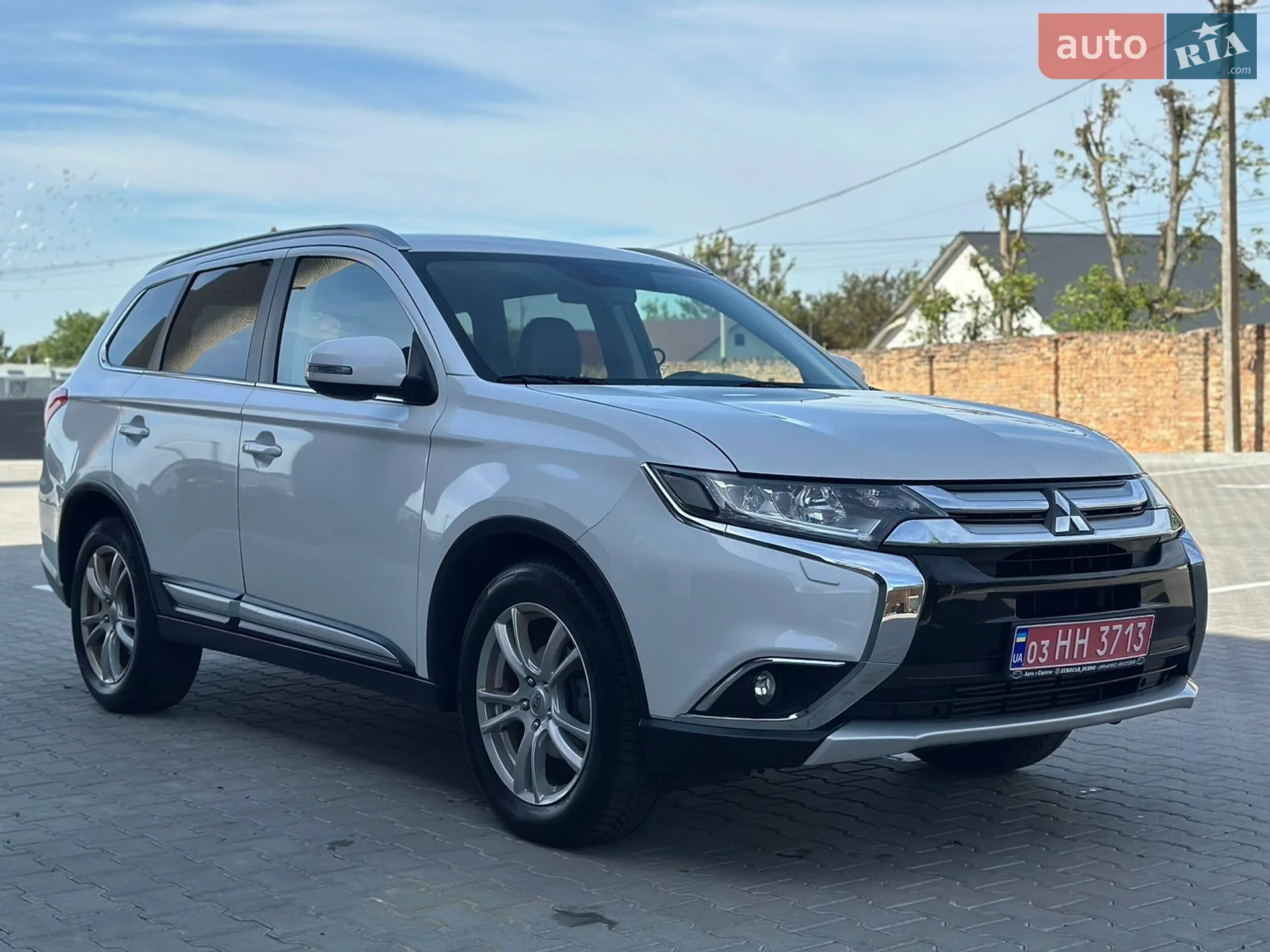 2016 Mitsubishi Outlander - мініатюра 3