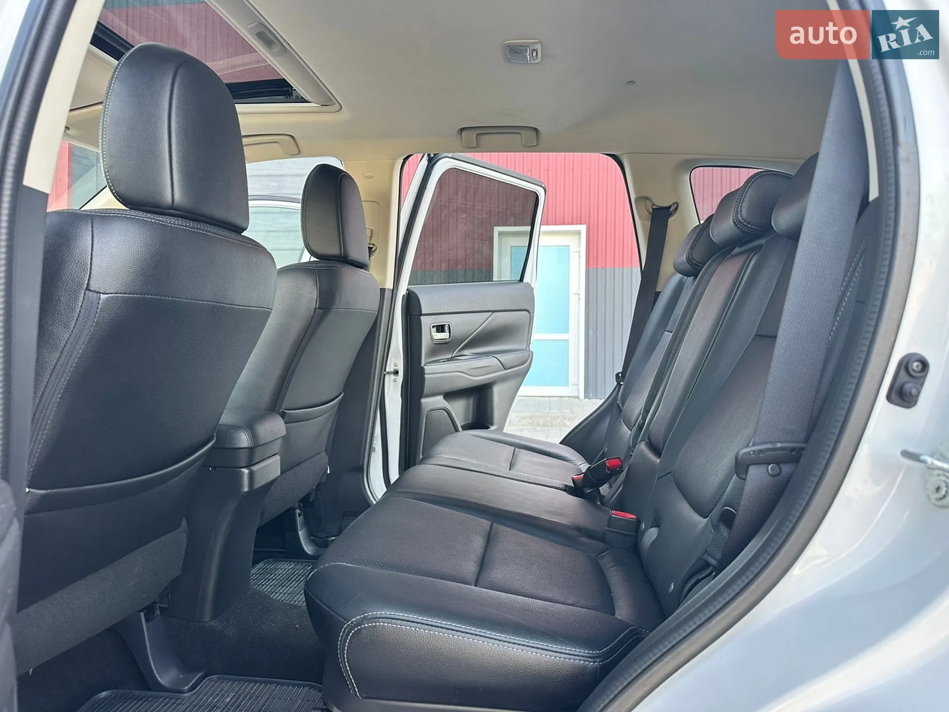 2016 Mitsubishi Outlander - мініатюра 53