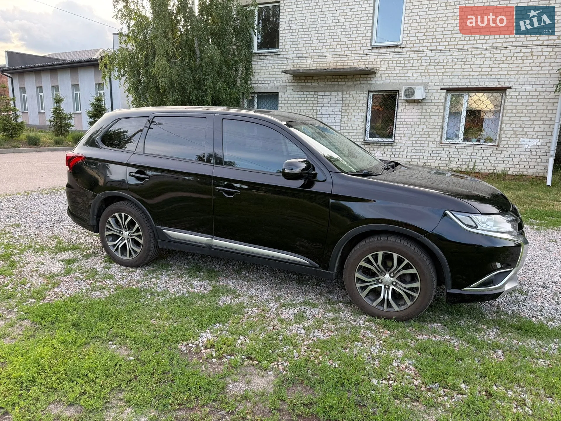 2016 Mitsubishi Outlander - мініатюра 3