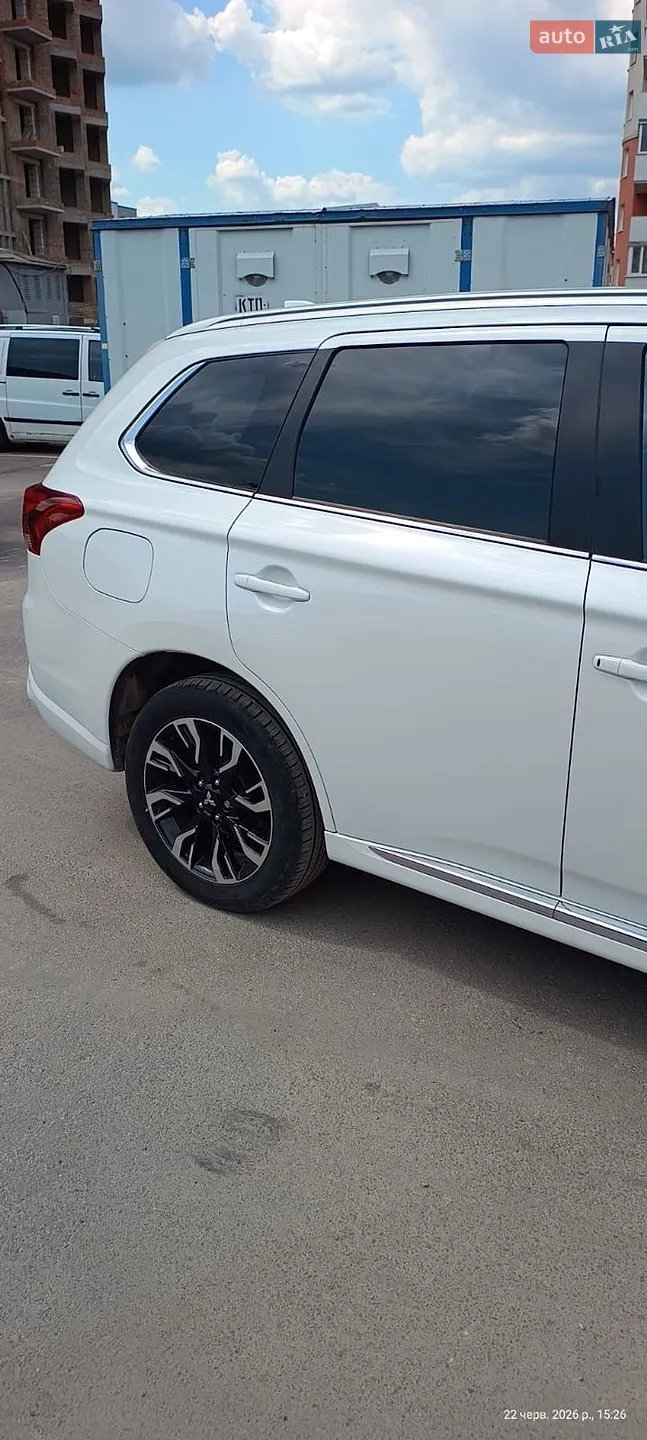 2018 Mitsubishi Outlander - мініатюра 9