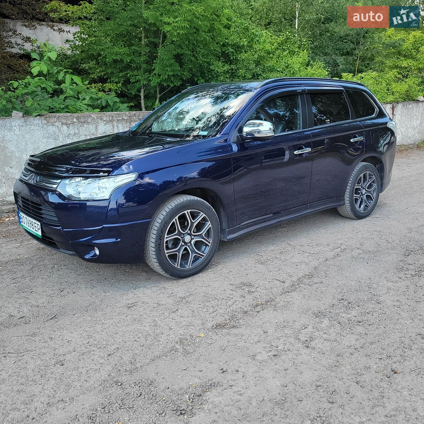 2013 Mitsubishi Outlander - фото 1
