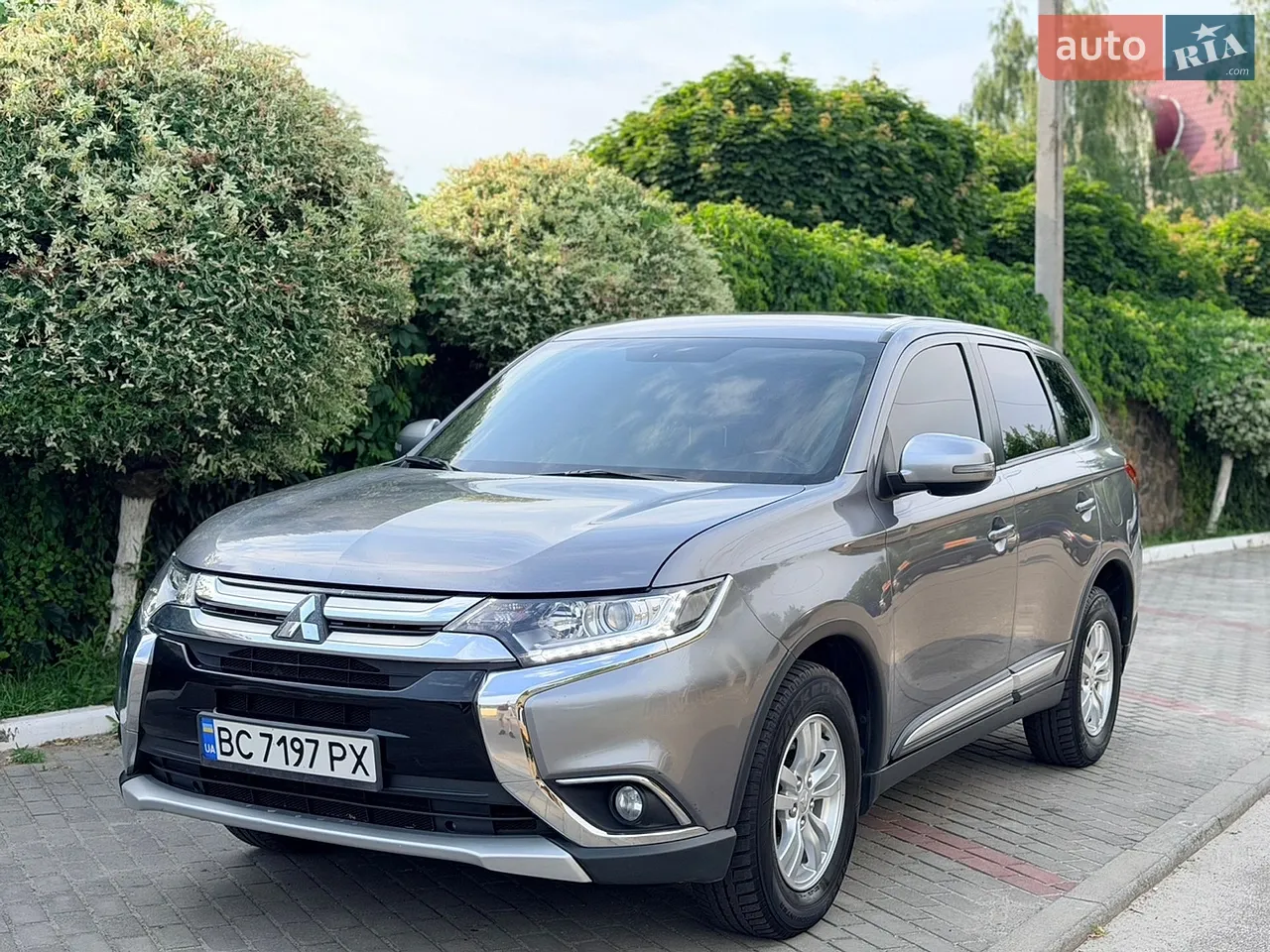 2016 Mitsubishi Outlander - мініатюра 31