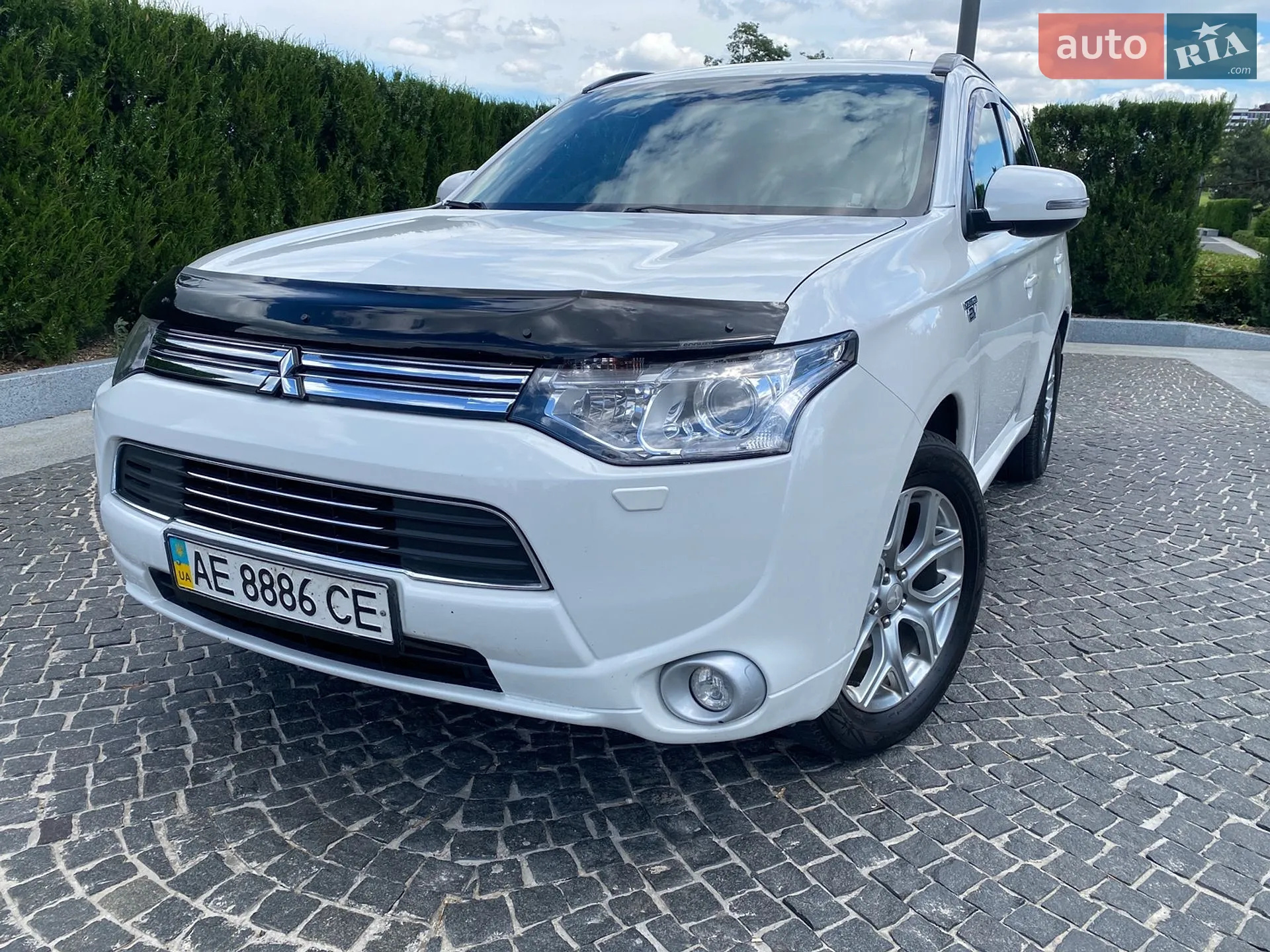 2014 Mitsubishi Outlander - мініатюра 3