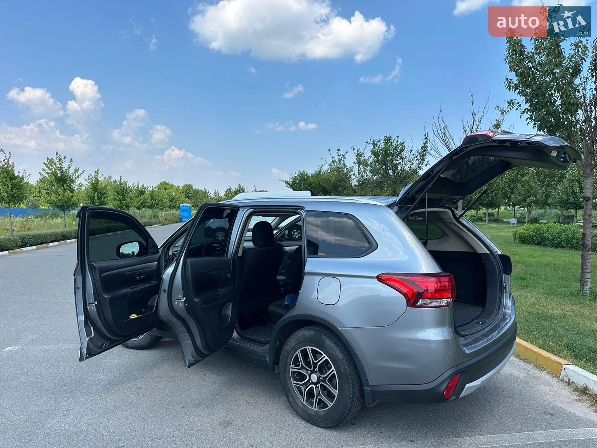 2016 Mitsubishi Outlander - мініатюра 11