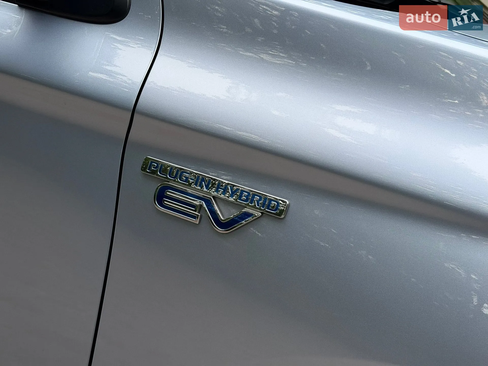 2014 Mitsubishi Outlander - мініатюра 16