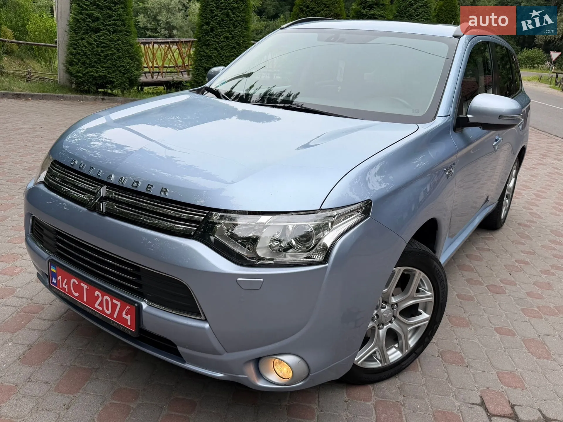 2014 Mitsubishi Outlander - мініатюра 27