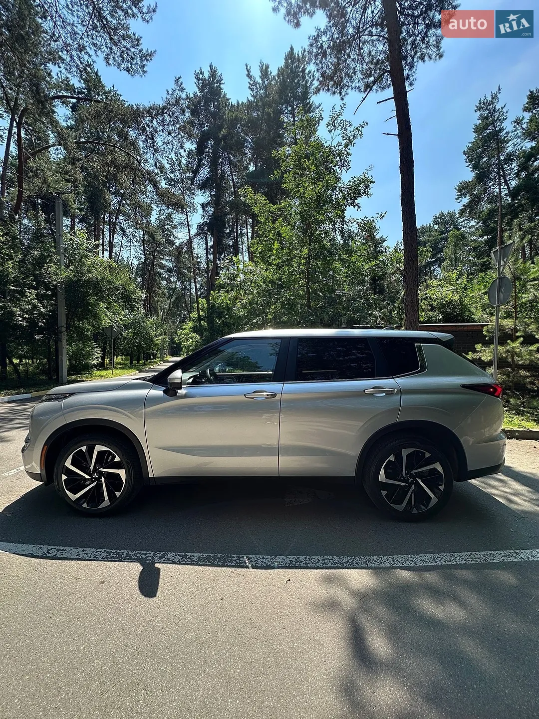 2024 Mitsubishi Outlander - мініатюра 10