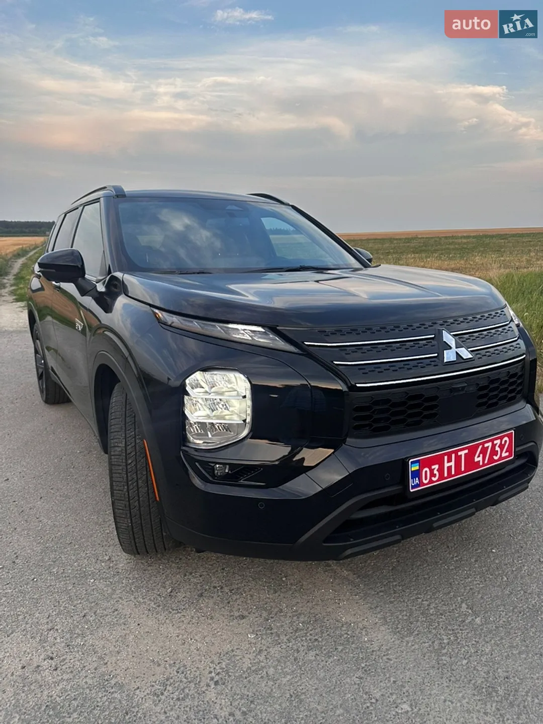 2025 Mitsubishi Outlander - мініатюра 2